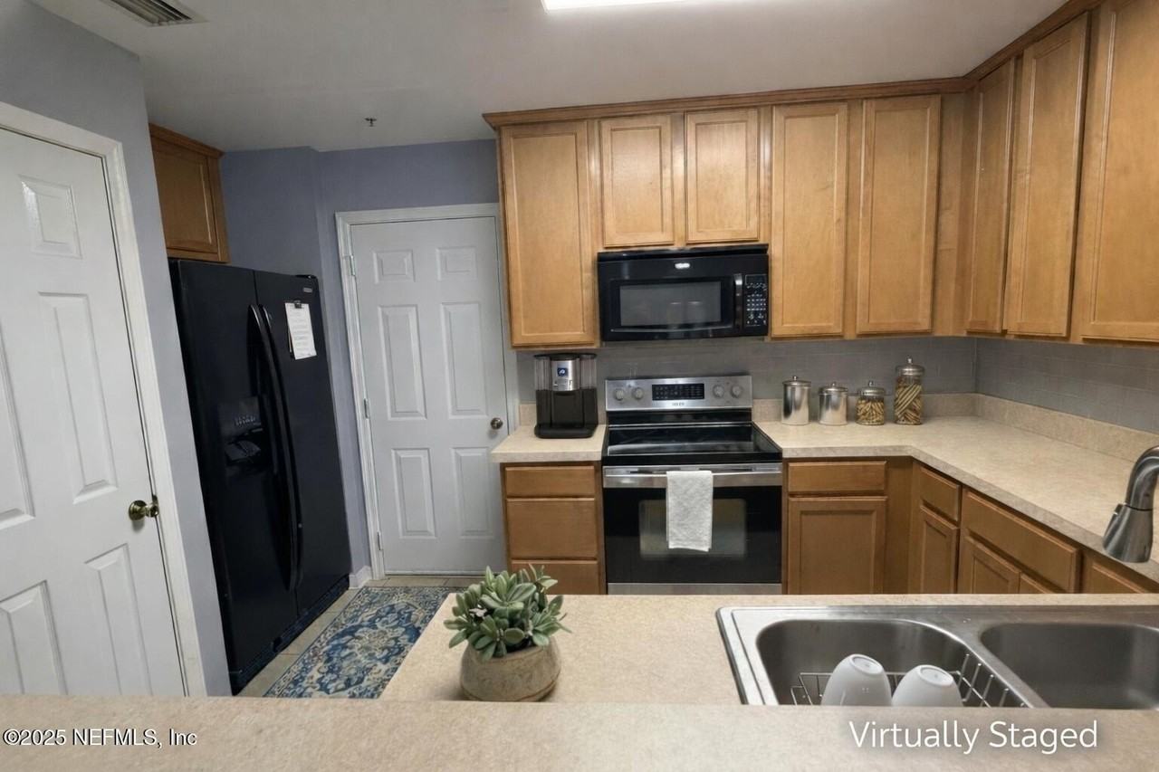 845 S Black Cherry Dr - Photo 7 of 23