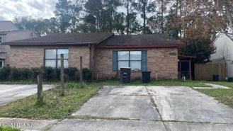 5542 Bennington Dr - Photo 1 of 1