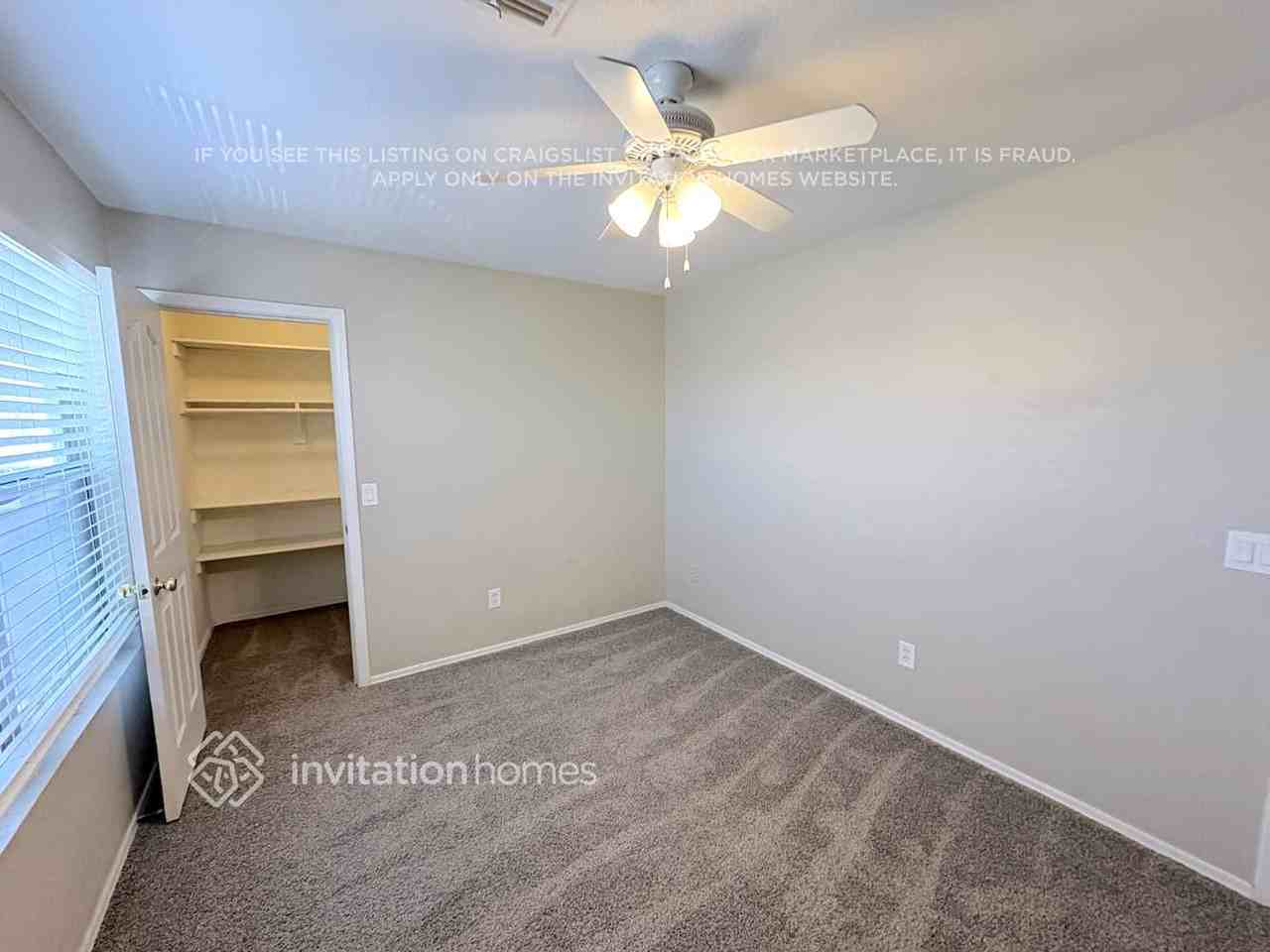 1043 S Firehole Dr - Photo 6 of 15