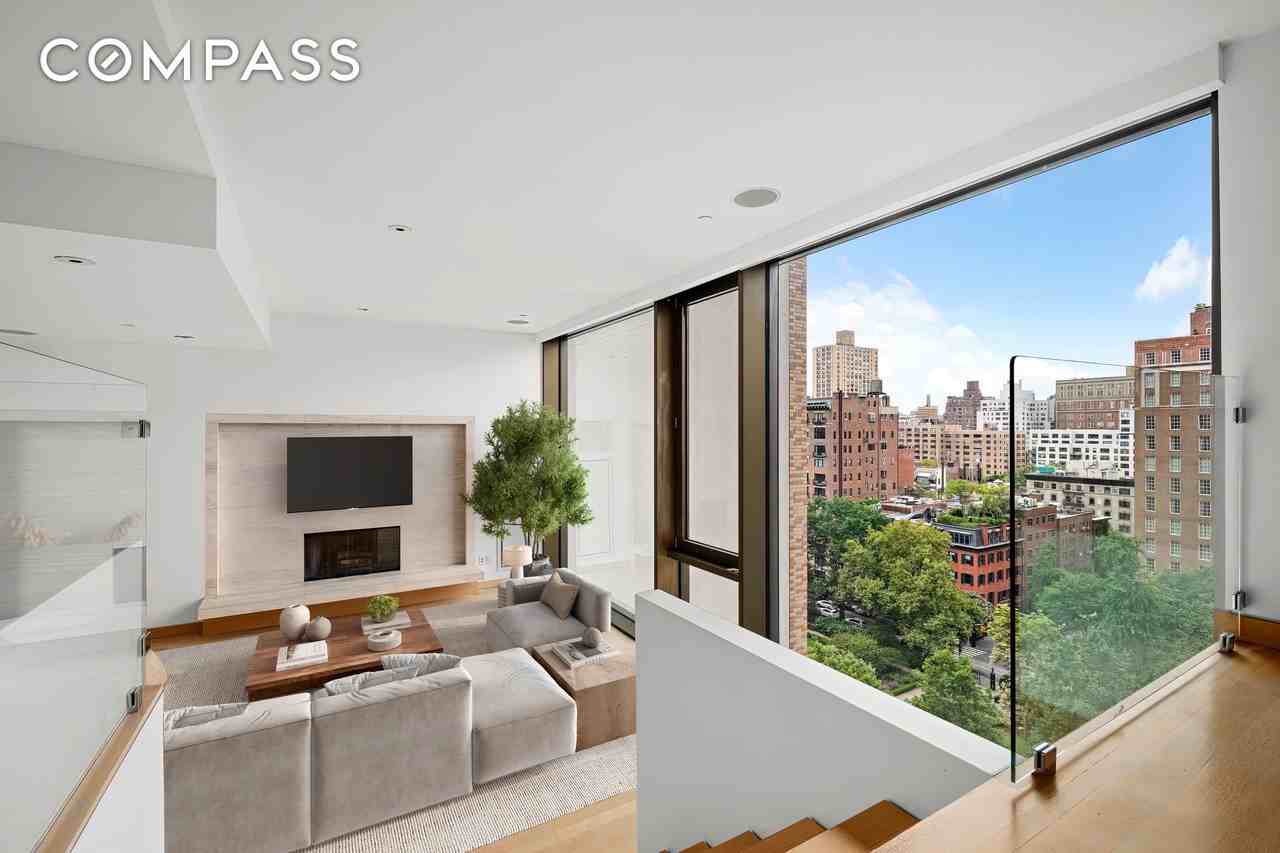 50 Gramercy Park N #15A - Photo 7 of 24