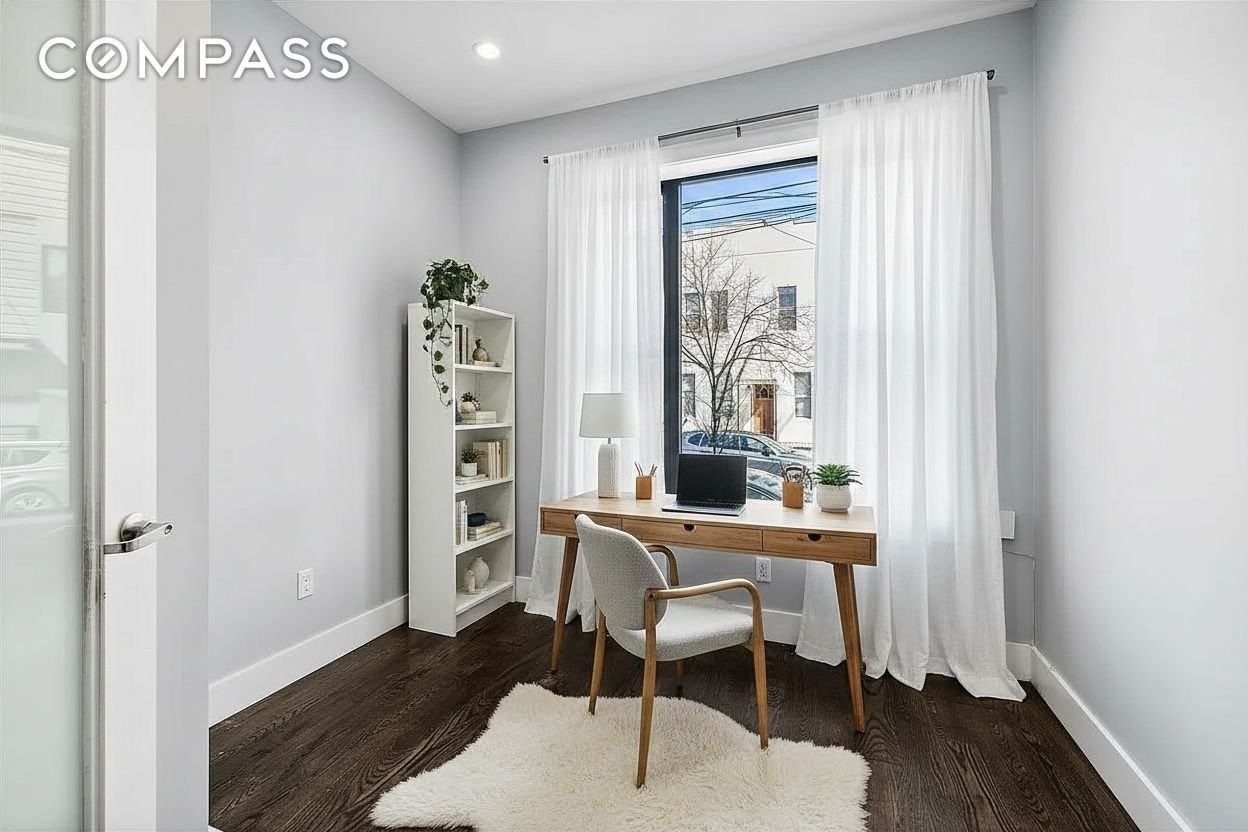 580 Fairview Ave #1L - Photo 6 of 8