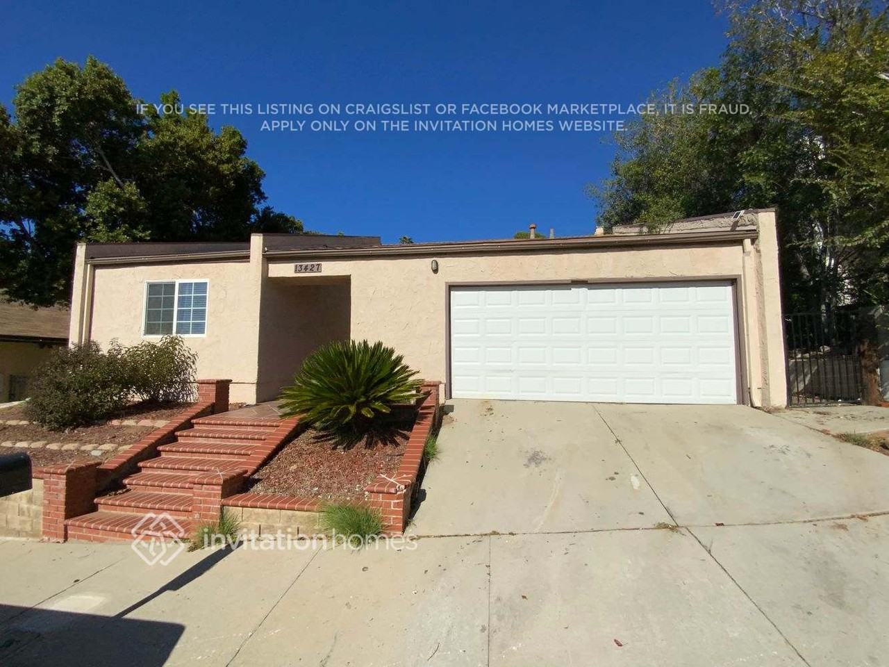 13427 Almetz St - Photo 2 of 25