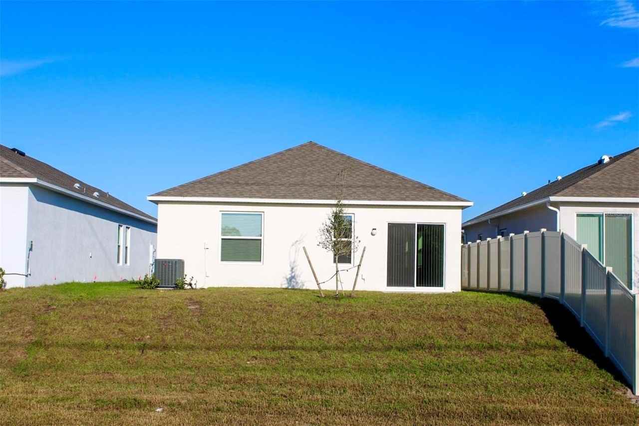 3954 Sagefield Dr - Photo 3 of 11