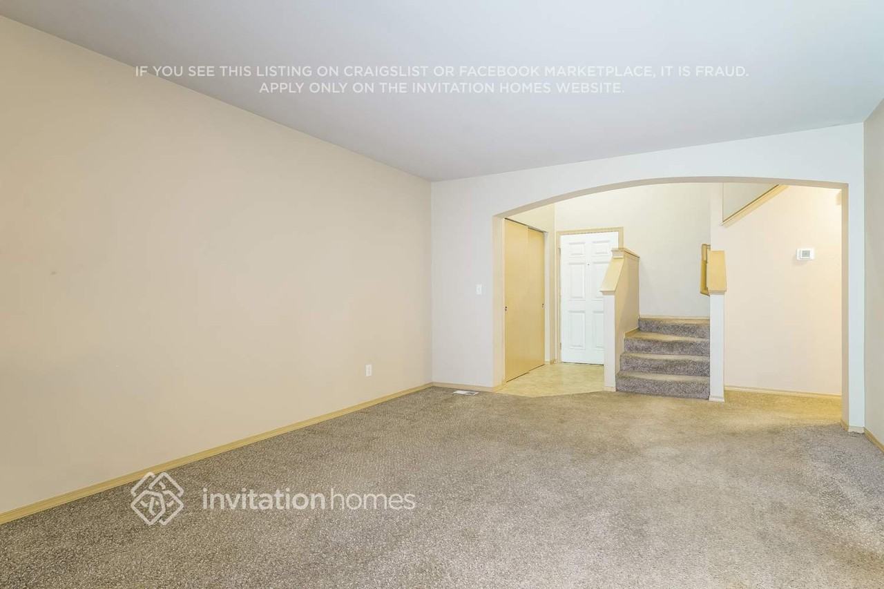 7313 178th St E - Photo 4 of 18