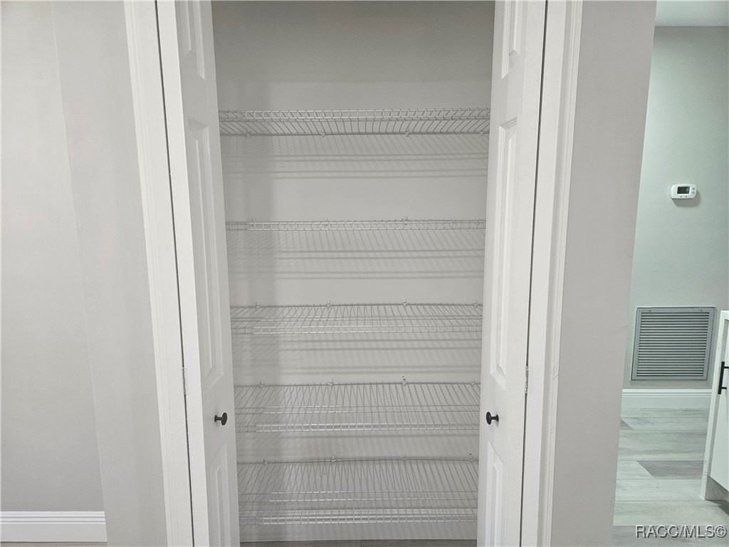 2320 N Hendry Pt - Photo 7 of 26