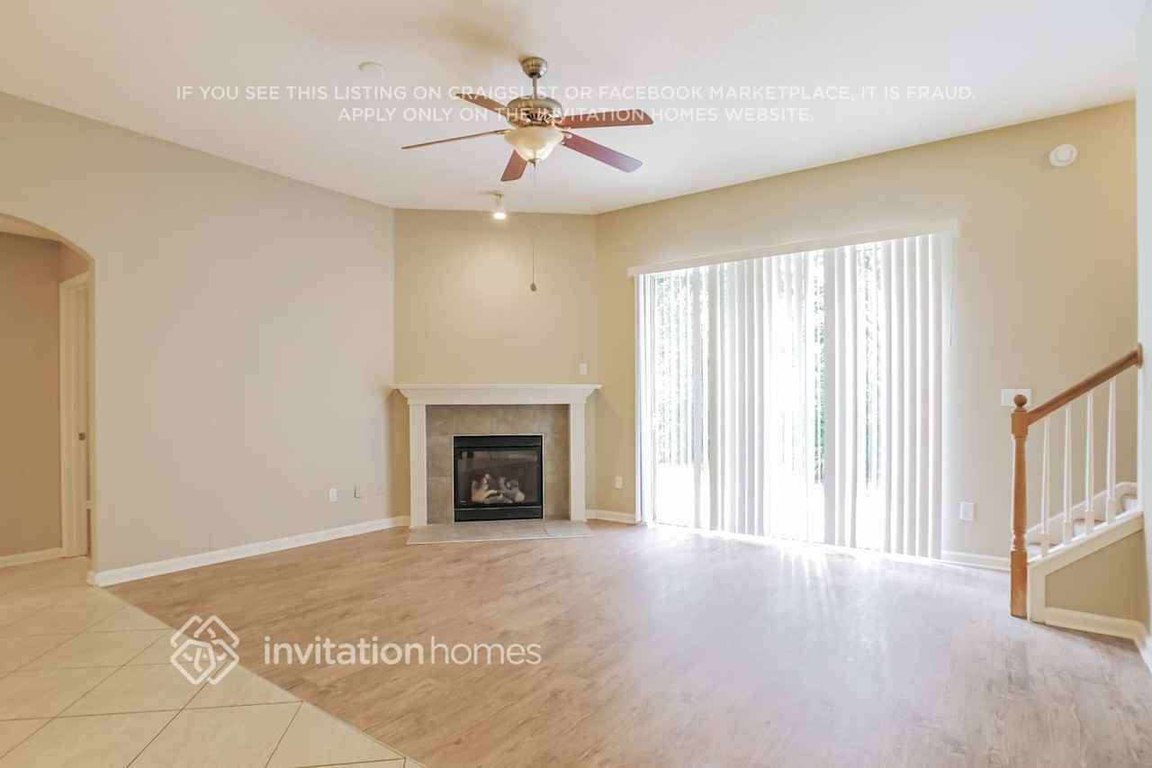 744 S Heritage Creek Way - Photo 4 of 18