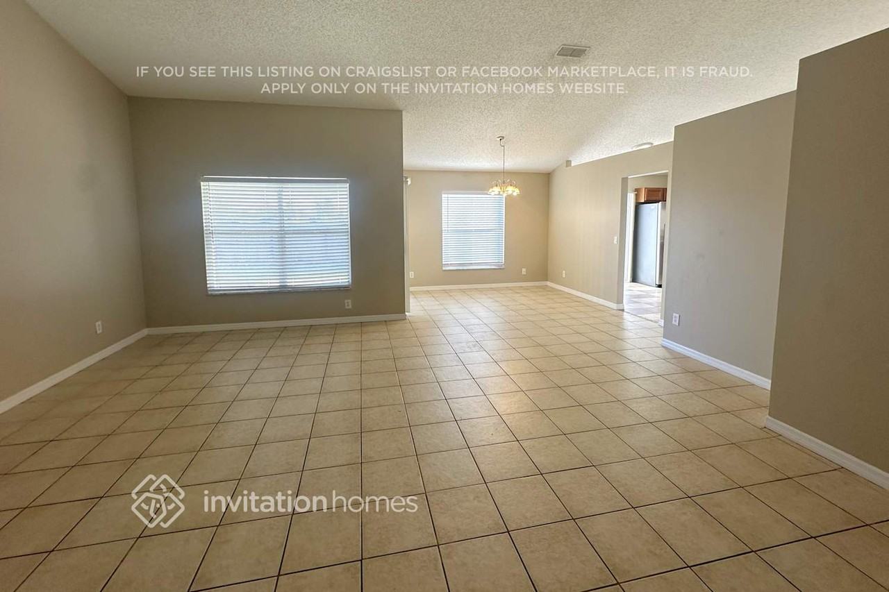 4001 Saddlewood Dr - Photo 3 of 13