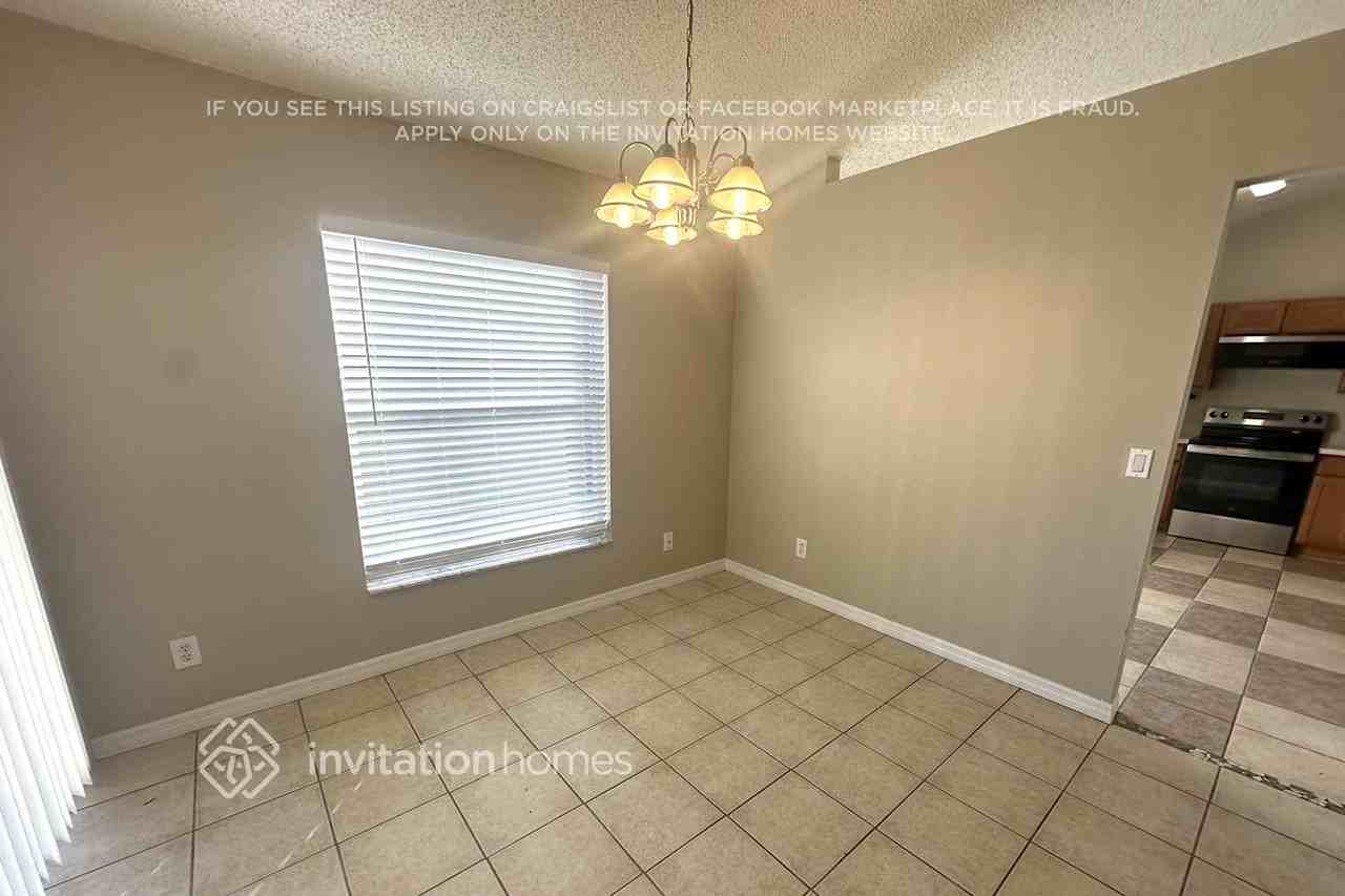 4001 Saddlewood Dr - Photo 4 of 13