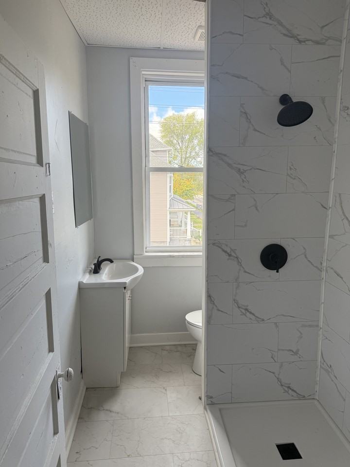 330 N Arsenal Ave #B - Photo 6 of 11