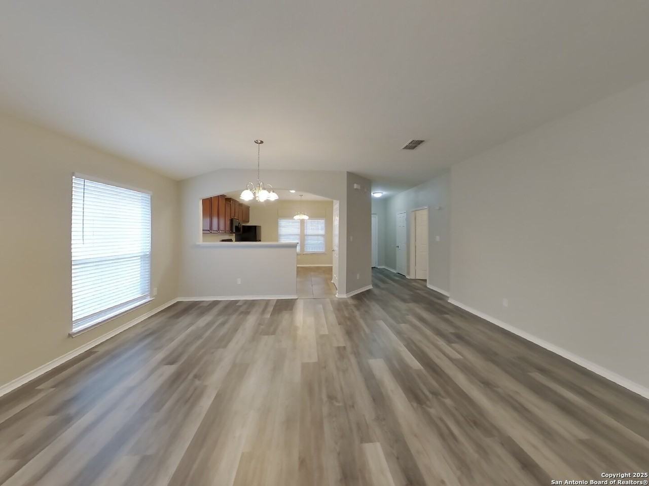 9039 Thomas York Blvd - Photo 3 of 17