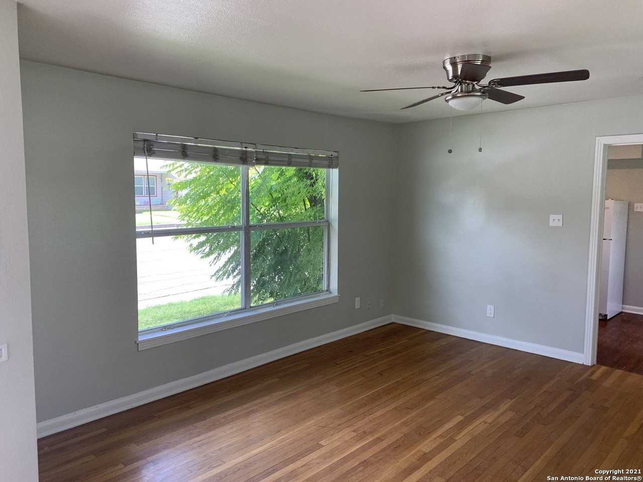 111 Laddie Pl Unit A #A - Photo 5 of 16