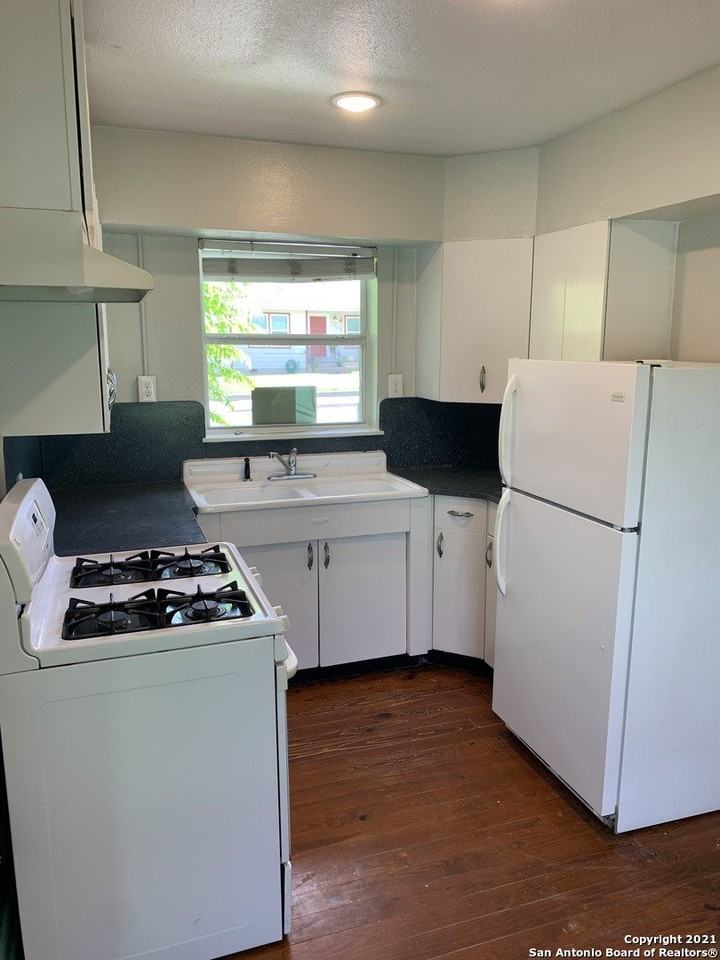 111 Laddie Pl Unit A #A - Photo 6 of 16