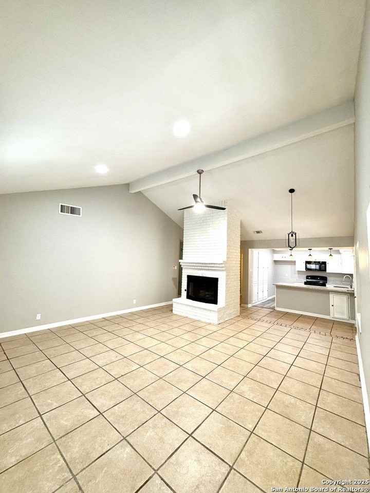 663 Fern Meadow Dr - Photo 2 of 19