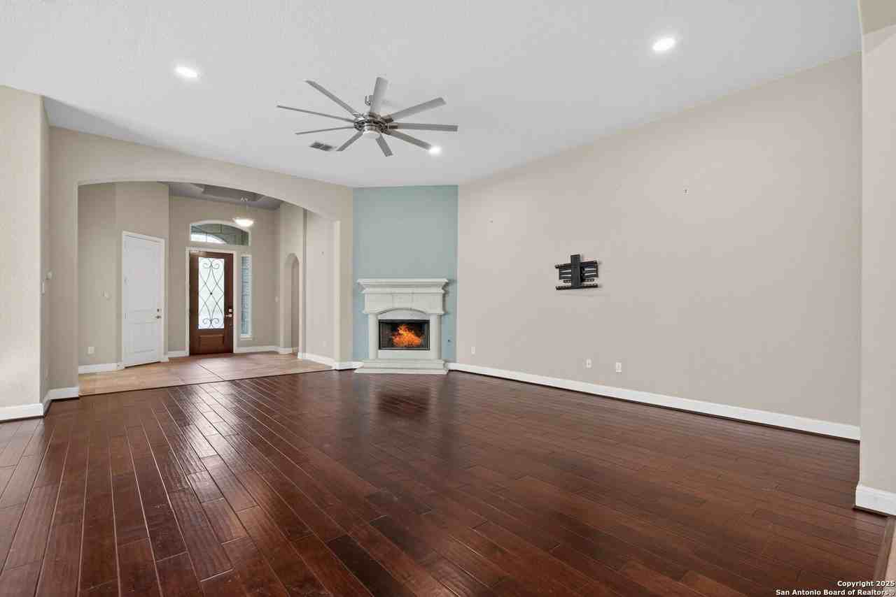 8514 Nichols Rim - Photo 7 of 35