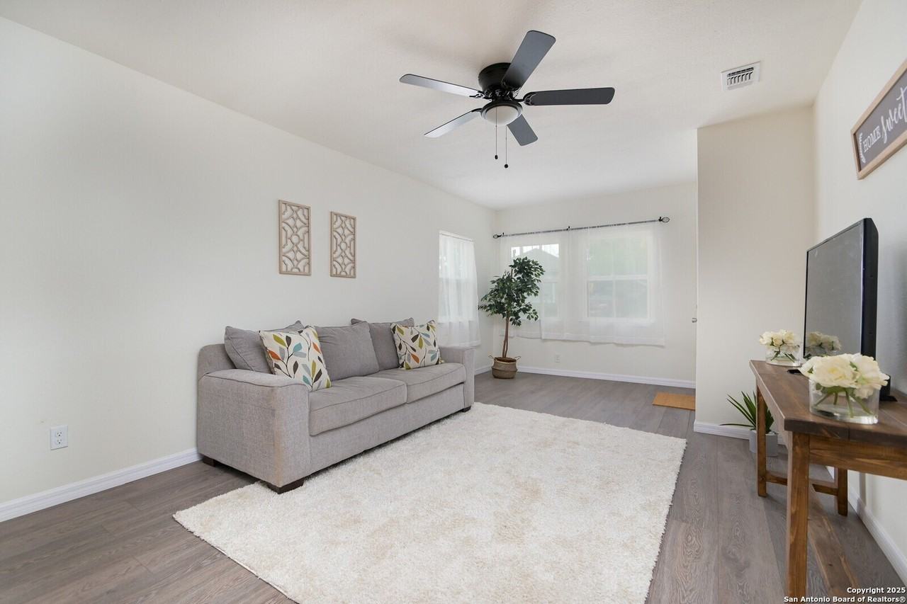 118 Aganier Ave - Photo 4 of 16