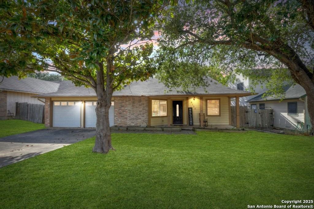 8132 Pioneer Oak - Photo 2 of 27