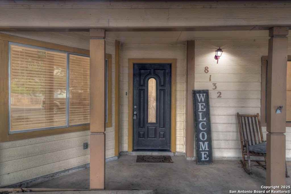 8132 Pioneer Oak - Photo 5 of 27