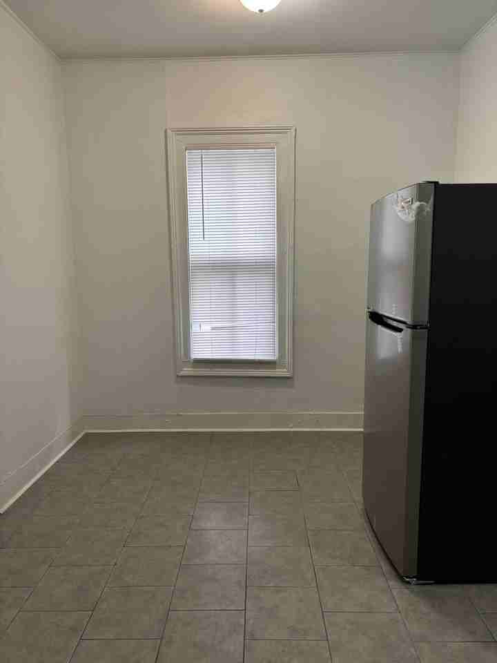 403 W Hampton Ave Apt B #B - Photo 7 of 34