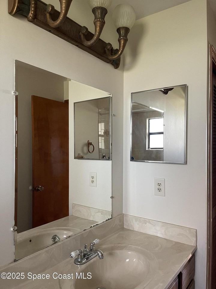 363 Emerson Dr Nw - Photo 6 of 17