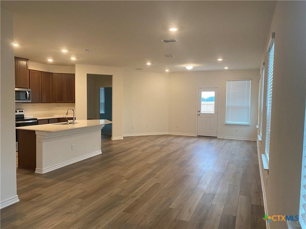 440 Horizon Pointe - Photo 4 of 21