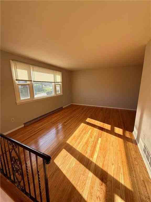 178 Canonchet Dr - Photo 3 of 31