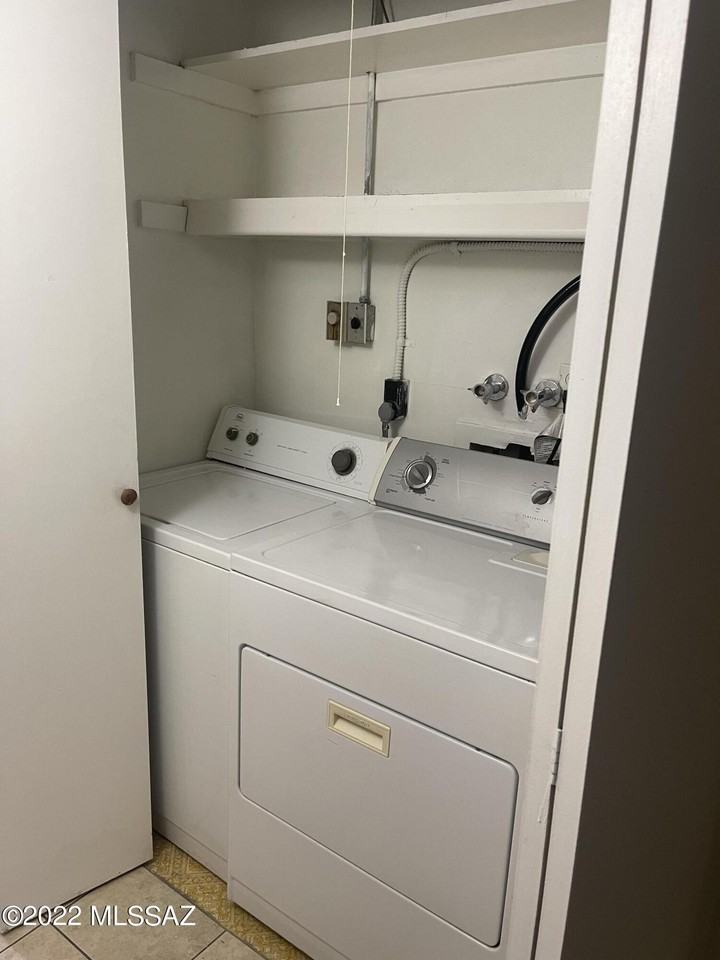 810 S Kolb Rd #66 - Photo 6 of 11