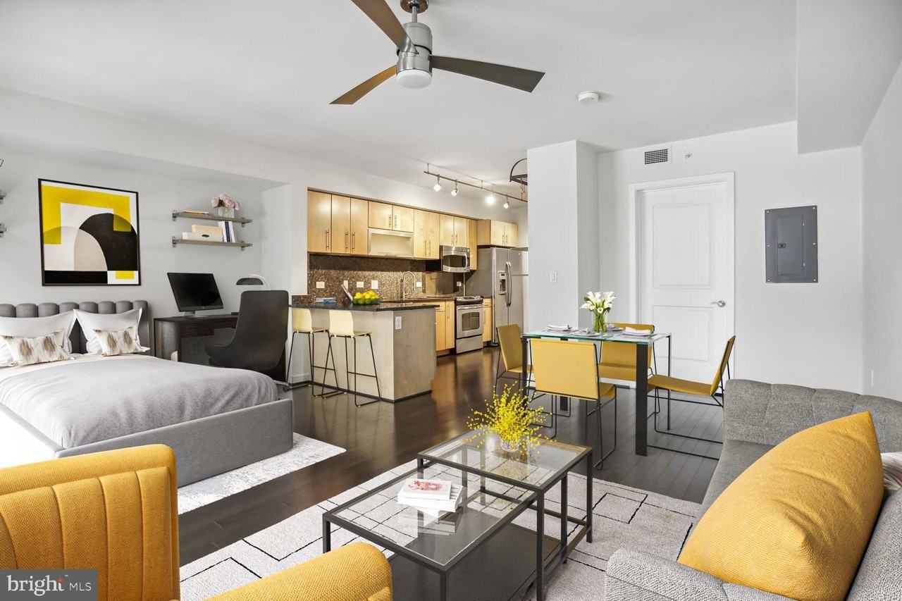 1025 1st St Se Apt 507 #507 - Photo 3 of 18