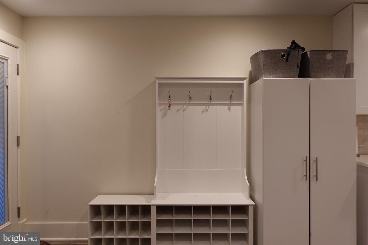 34 Channing St Nw Apt 1 #1 - Photo 3 of 18