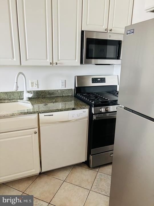 1330 New Hampshire Ave Nw Apt 823 #823 - Photo 3 of 14