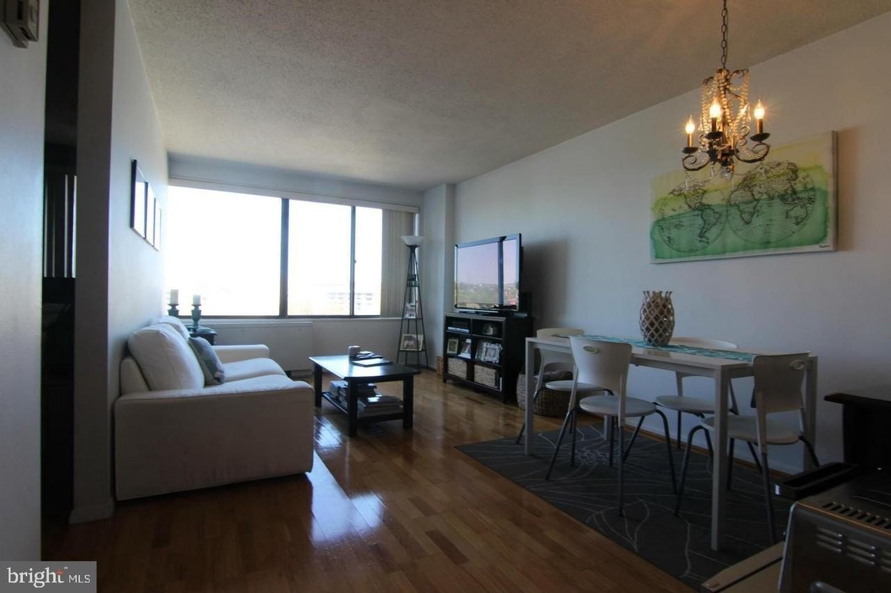 1330 New Hampshire Ave Nw Apt 823 #823 - Photo 5 of 14