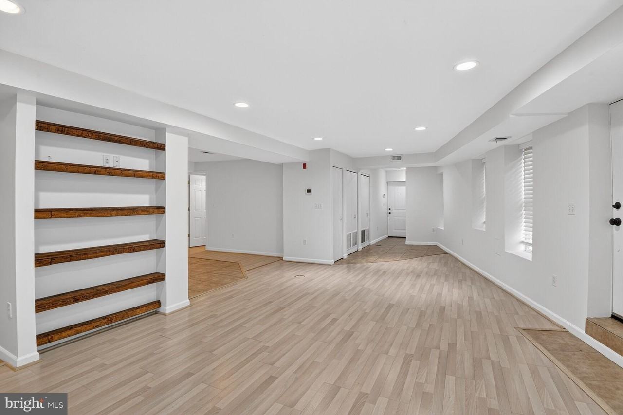 424 Q St Nw Apt A #A - Photo 4 of 15