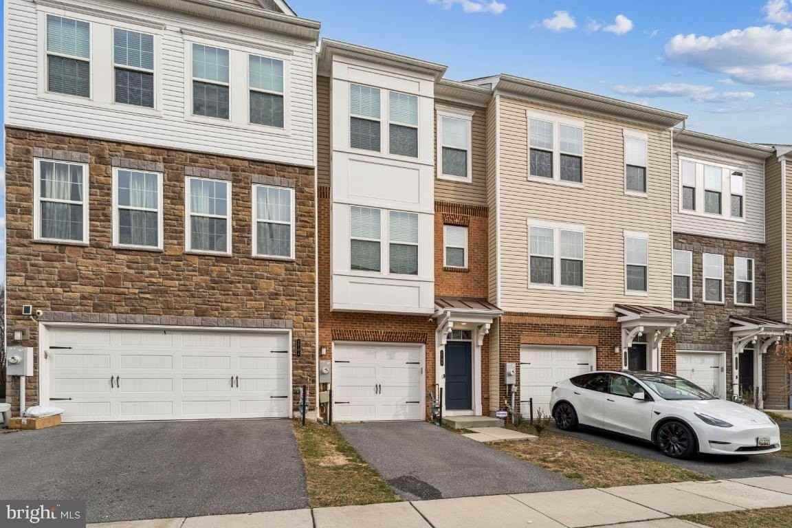 2706 Wessex Cir - Photo 3 of 30