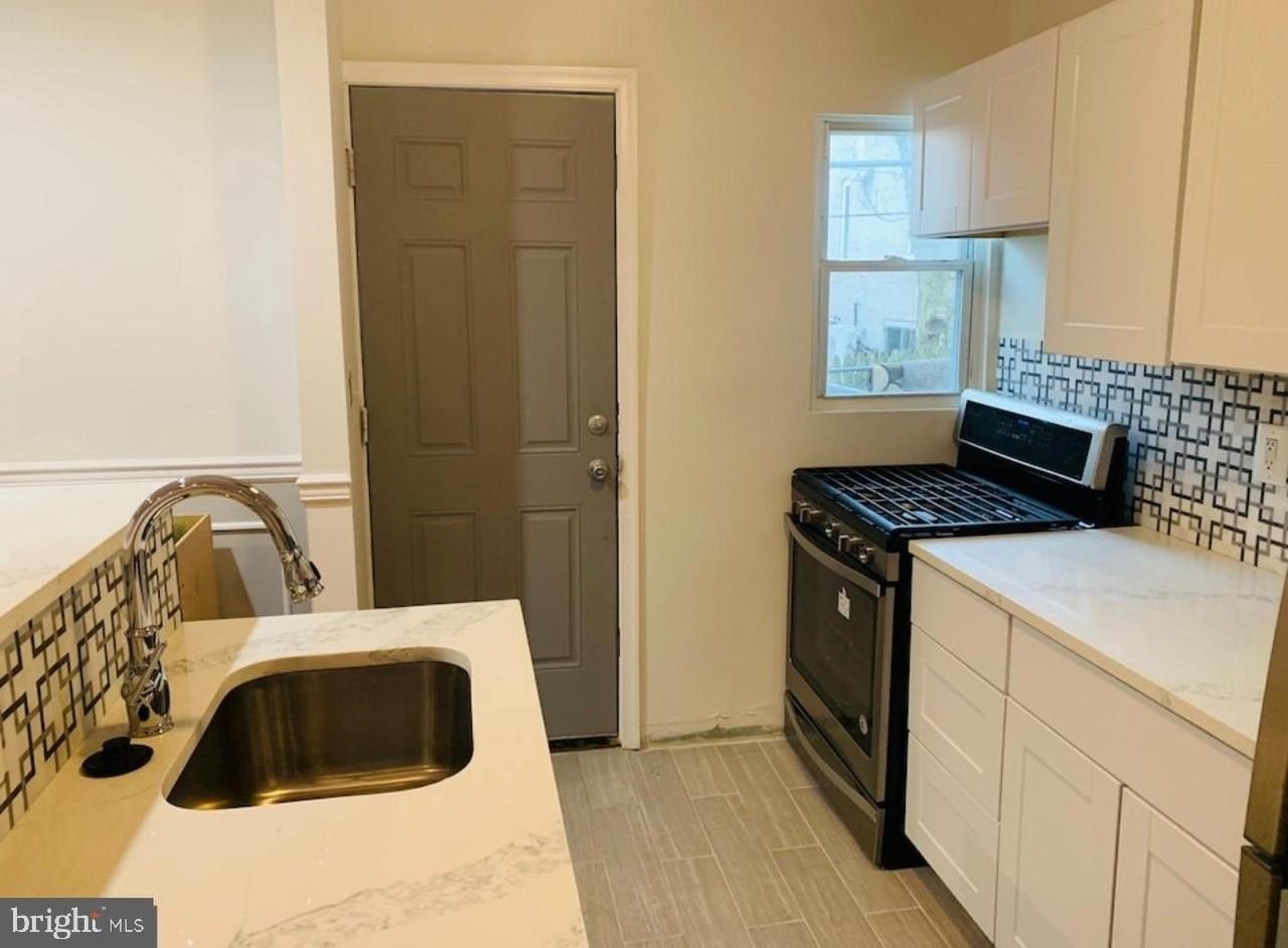 617 Montpelier St - Photo 7 of 11