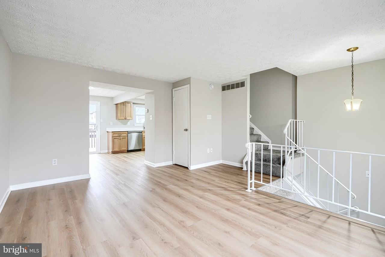 422 Machias Pl - Photo 2 of 30