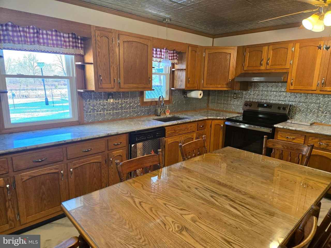 15329 Church Ln - Photo 3 of 17