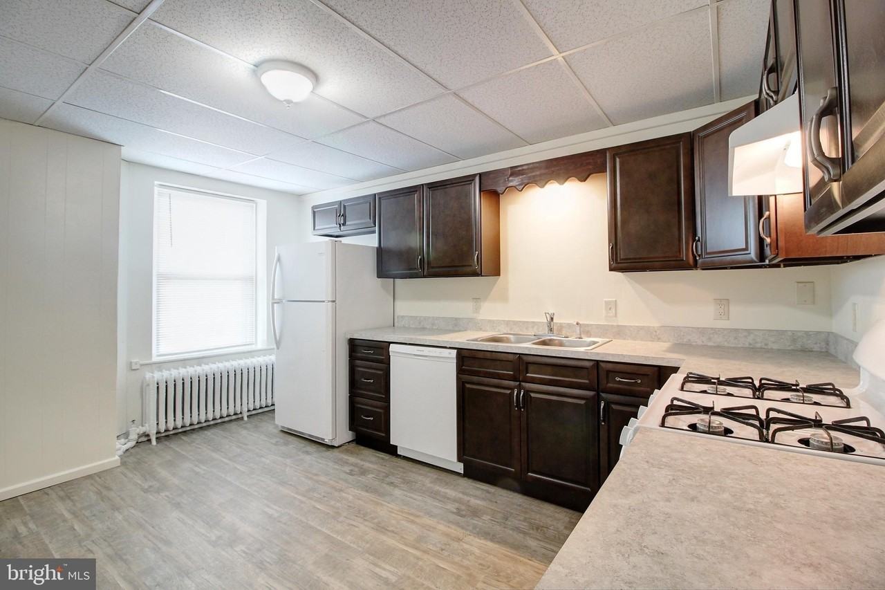 604 W Main St Unit 3 #3 - Photo 2 of 13