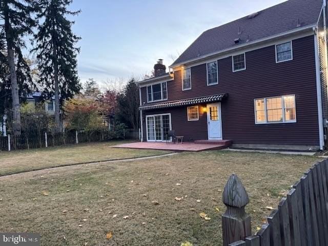 227 Fairview Ave - Photo 3 of 30