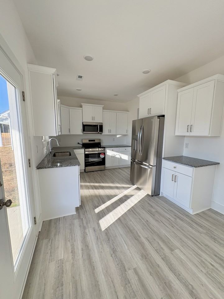 131 Bourbon St #1 - Photo 6 of 25