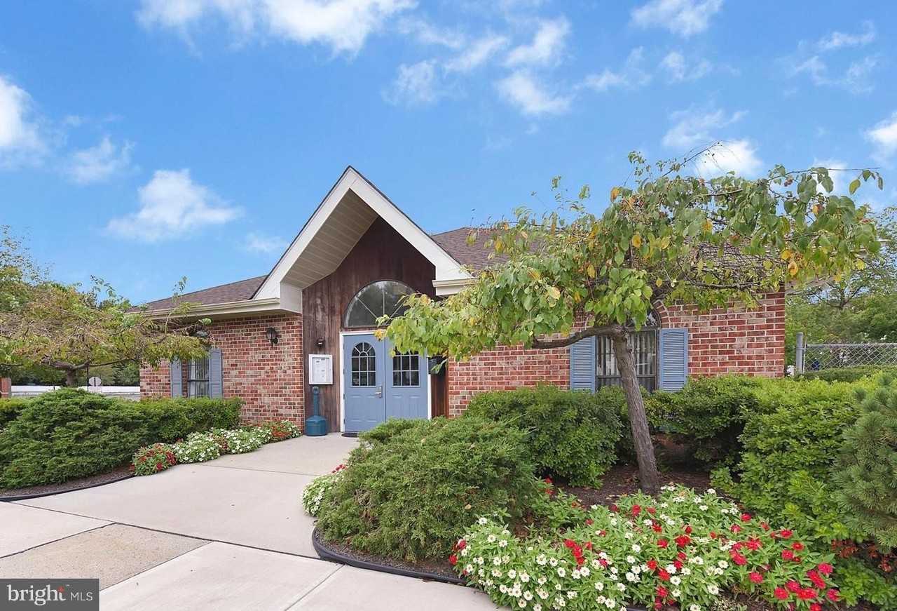 6 Kite Ct - Photo 3 of 15