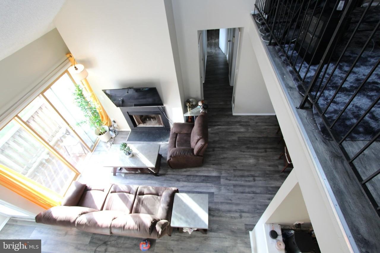 1016 Aspen Dr - Photo 4 of 30