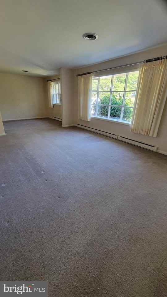 504 S Park Ave - Photo 3 of 38