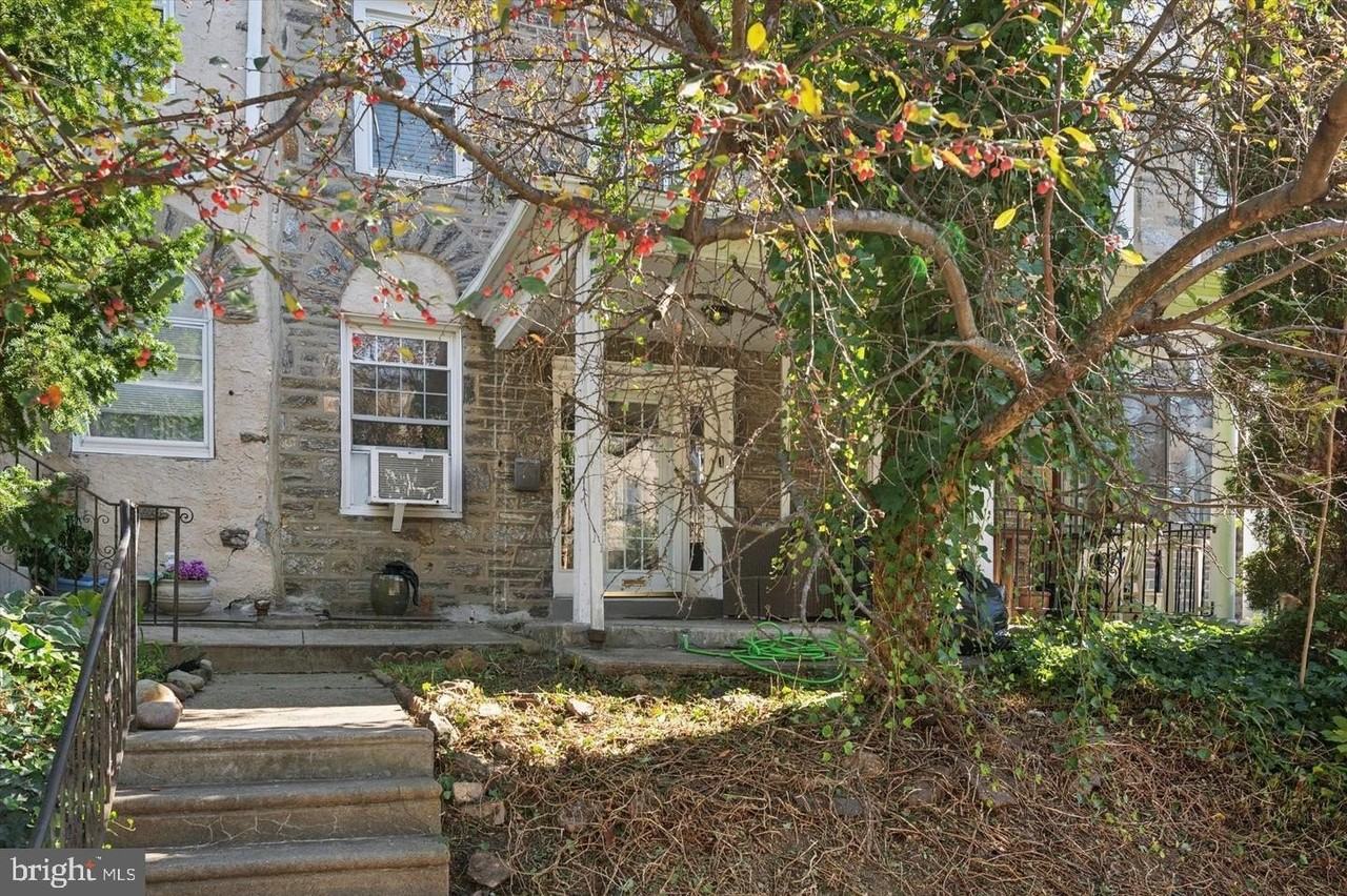 2735 N 46th St - Photo 2 of 25