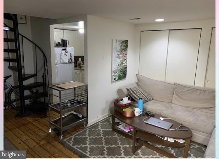 409 S 11th St Apt 1r #1R - Photo 3 of 12