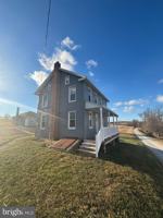 featured image of 1205 Manor Rd