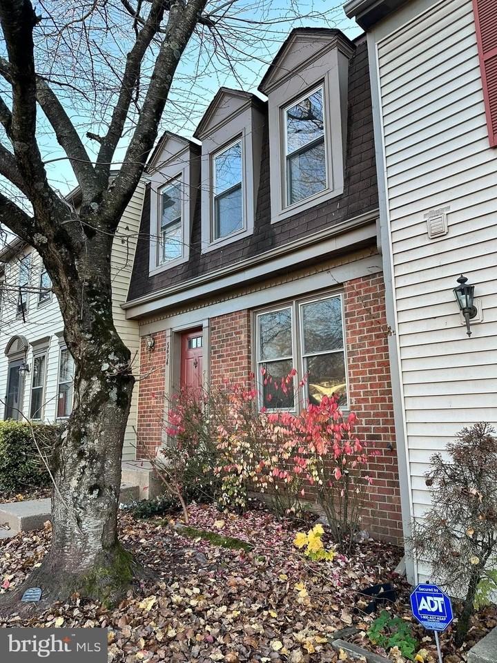 5694 CABELLS Court - Photo 2 of 31