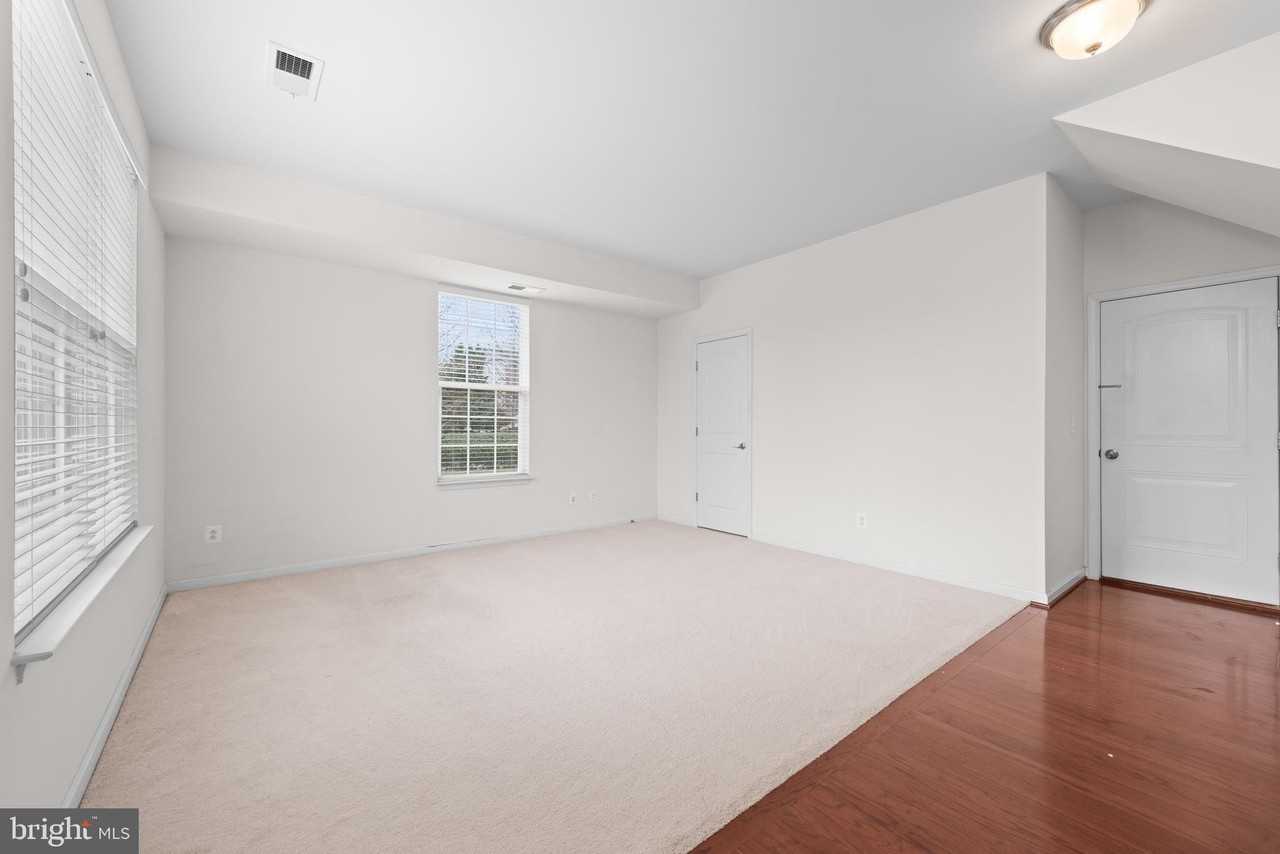 22716 Parkland Farms Ter - Photo 6 of 37