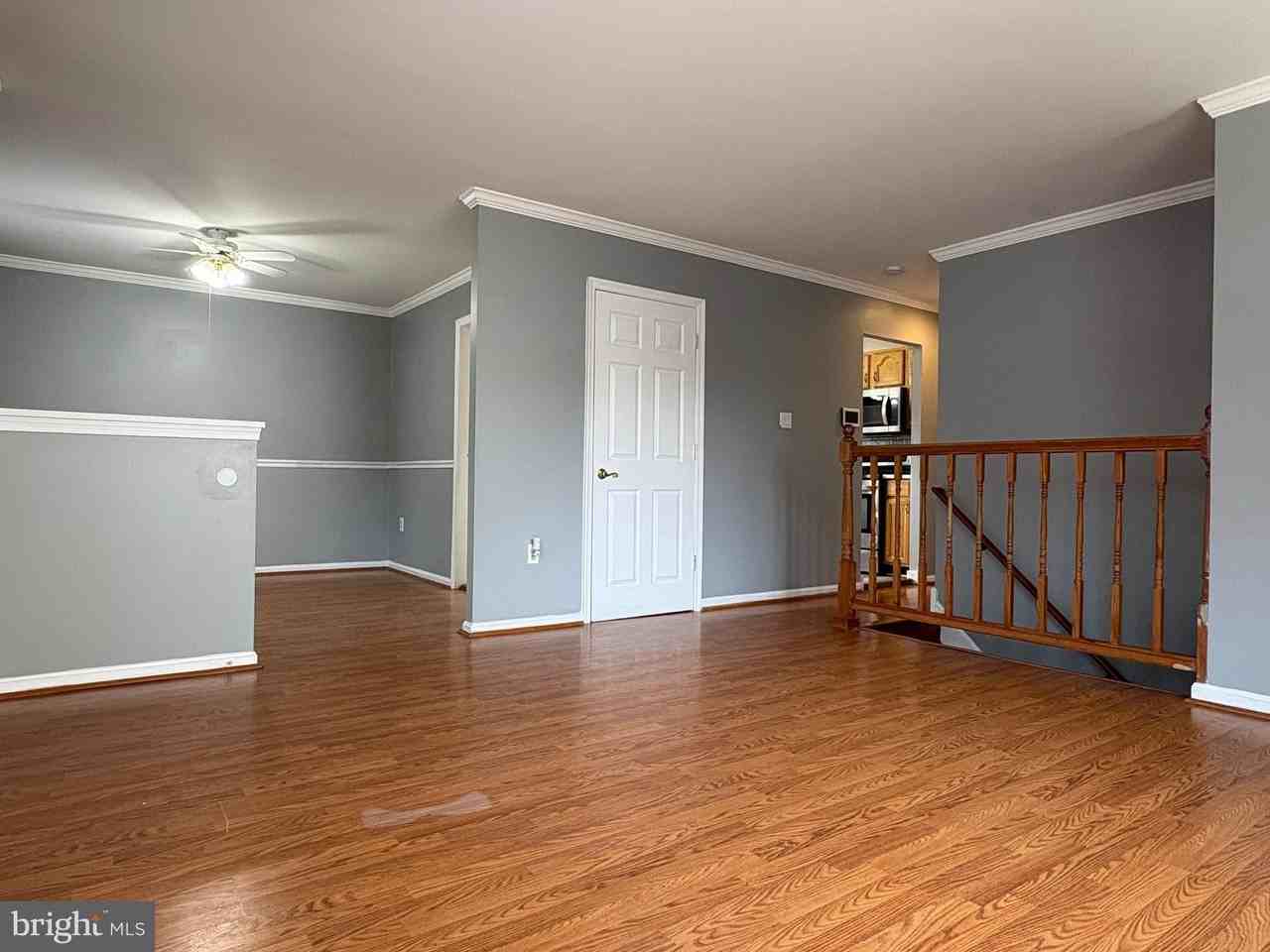 12654 Valleywood Dr - Photo 5 of 50