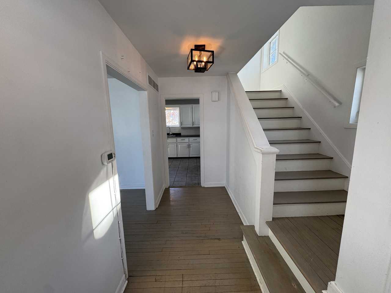 616 Yale Ave #1 - Photo 2 of 33