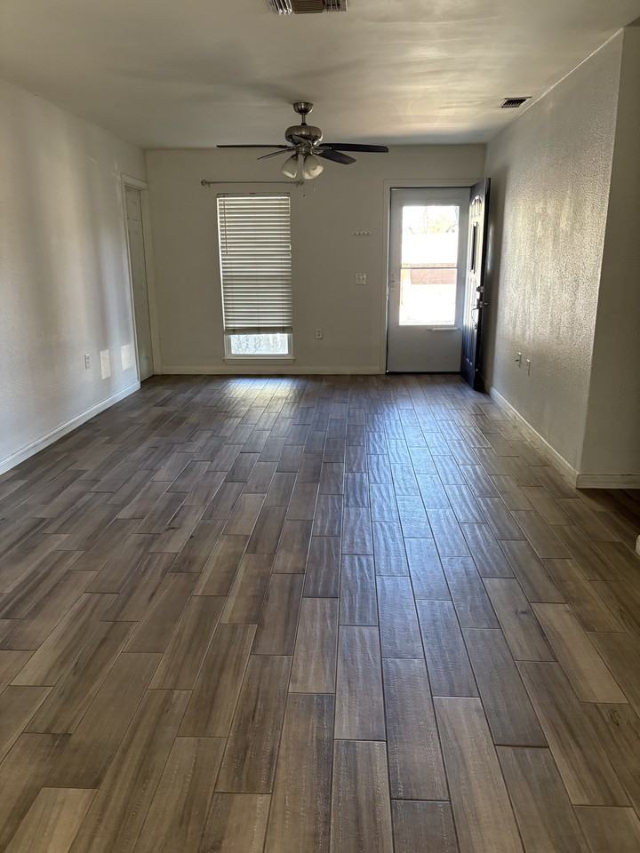 121 N Meadow St #1 - Photo 4 of 12