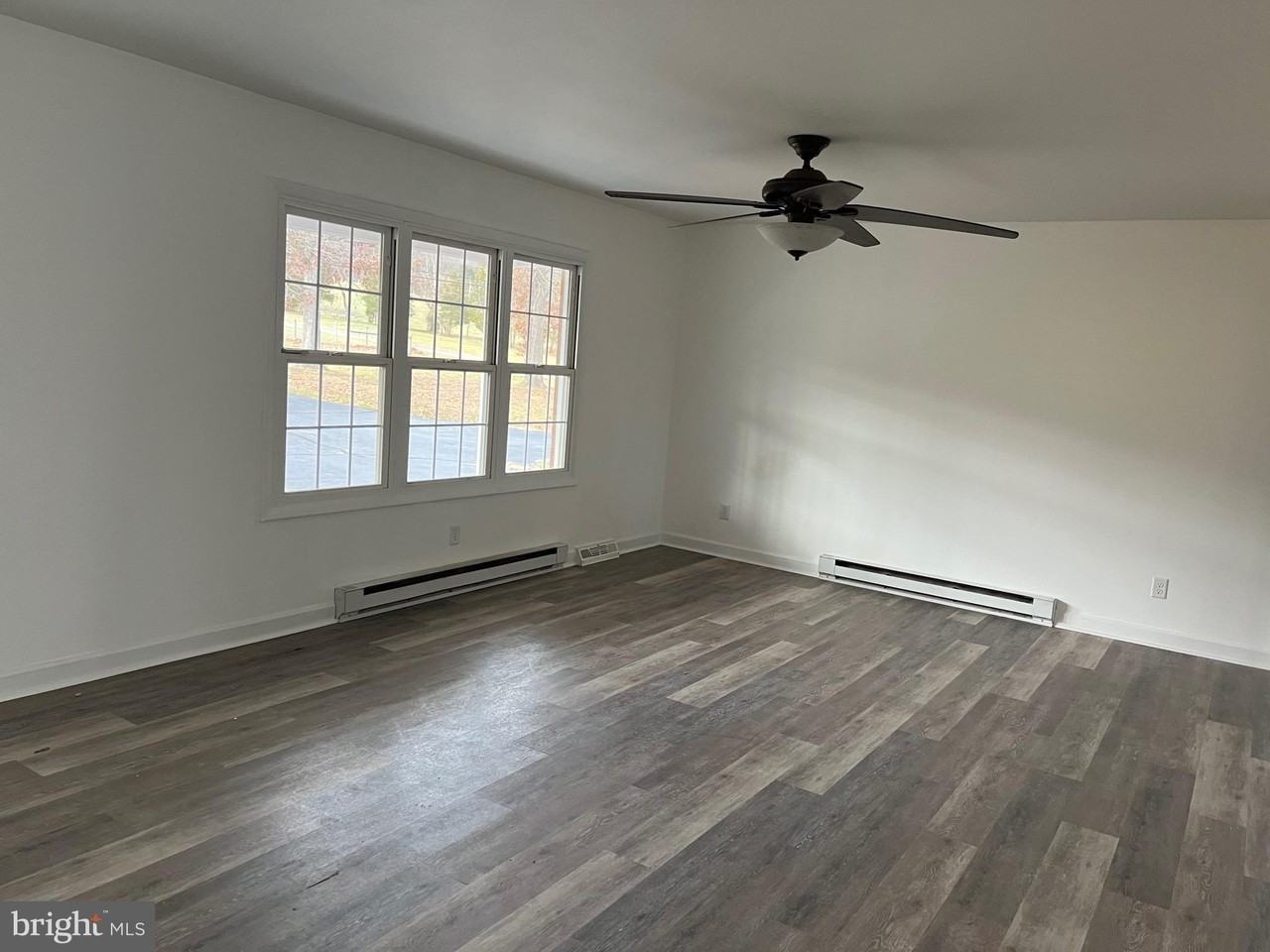 2504 Butlers Chapel Rd - Photo 3 of 27